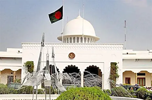 হঠাৎ প্রেসিডেন্টের পদত্যাগ, কি বার্তা?