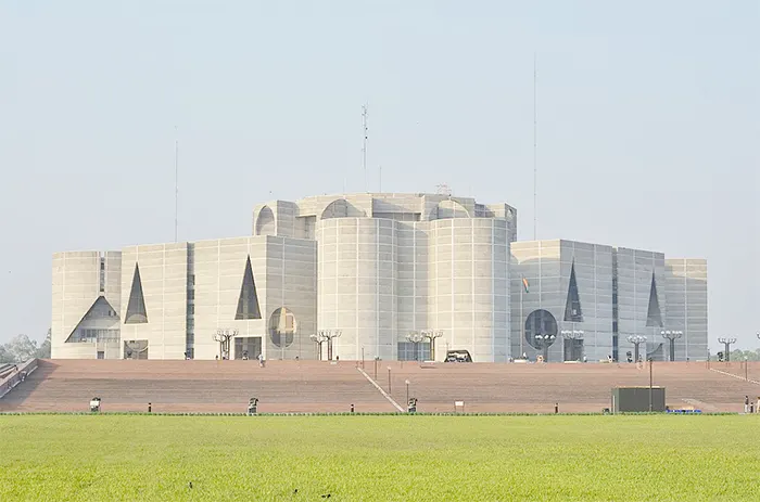 বাংলাদেশে সাংবিধানিকভাবে  জাতির পিতা নেই